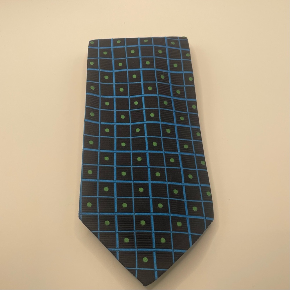 Gene Meyer Made in Italy 100% Silk Men's Black and Blue Checkered Tie